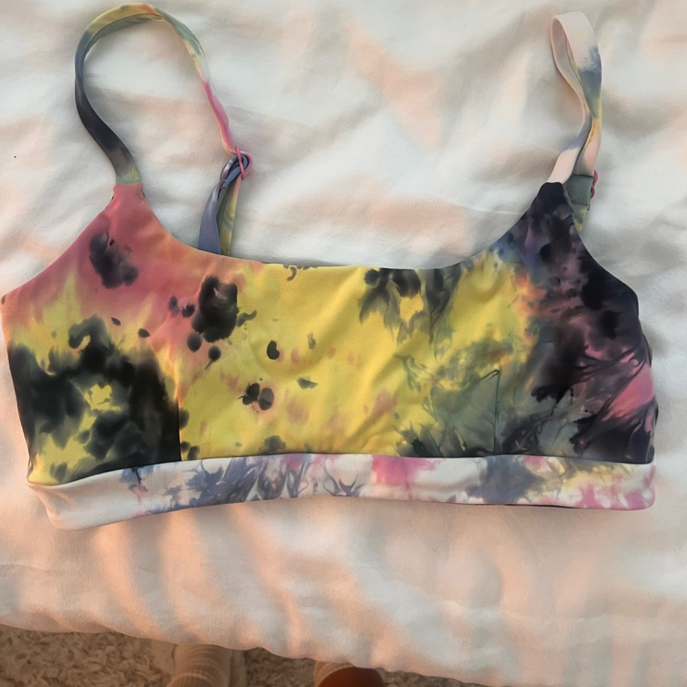 Balance athletica (vitality) sports bra tie dye size medium